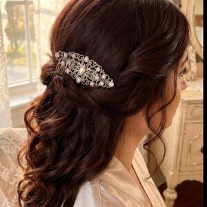 Example hairstyles With Side Combs